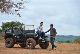 Aravindha-Sametha-Working-Stills-06