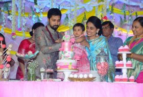 Bobby-Daughter-Vaishu-Birthday-Celebrations-07