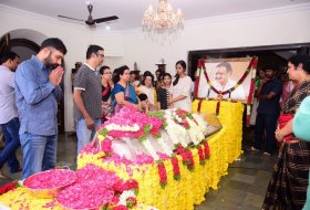 Celebrities-Pay-Homage-To-Nandamuri-Harikrishna-Photos-02