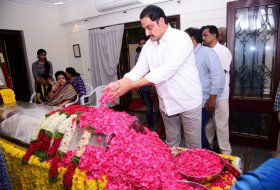 Celebrities-Pay-Homage-To-Nandamuri-Harikrishna-Photos-10