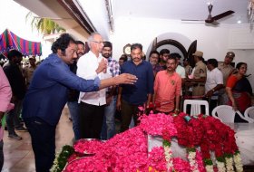 Celebrities-Pay-Homage-To-Nandamuri-Harikrishna-Photos-12