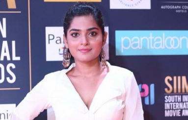 Celebs-at-SIIMA-Awards-2018-22