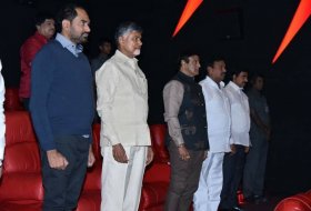 Chandrababu-Naidu-Watches-NTR-Kathanayakudu-05