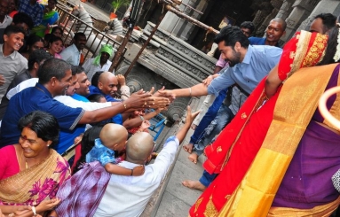 Chinna-Babu-Movie-Team-At-Simhachalam-Temple-05