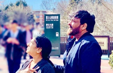 Chiranjeevi-Holidaying-in-Japan-01