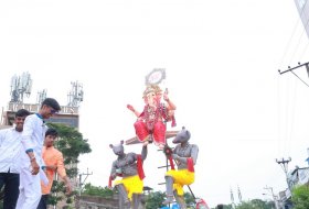 Ganesh-Immersion-At-Hyderabad-15