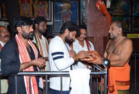 Gang-Leader-Team-at-Vijayawada-Durga-Temple-07