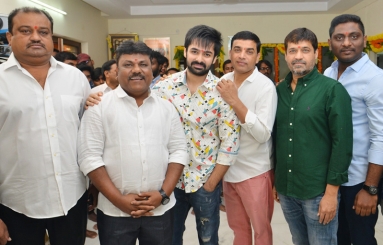 Hello-Guru-Prema-Kosame-Movie-Opening-Photos-01