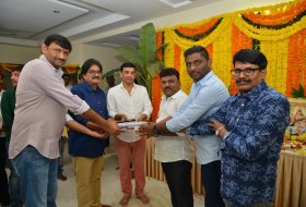 Hello-Guru-Prema-Kosame-Movie-Opening-Photos-07