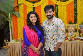 Hello-Guru-Prema-Kosame-Movie-Opening-Photos-09