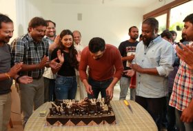 Kalyan-Ram-Birthday-Celebrations-at-NKR-16-Sets-05