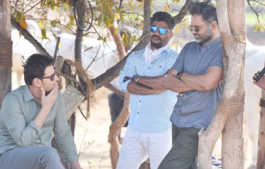 Maharshi-Movie-Working-Stills-01