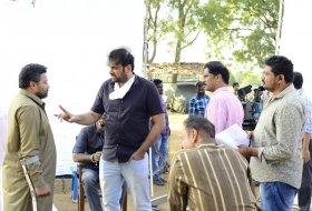 Naa-Peru-Surya-Working-Stills-06