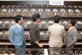 Nagarjuna-Launches-Kalyan-Jewellers-09