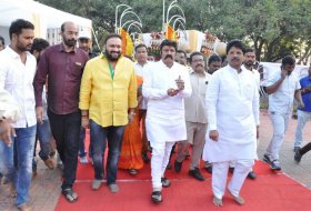 Nandamuri-Family-at-NTR-Ghat-08