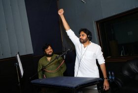 Pawan-Kalyan-Gave-Voice-Over-to-Sye-Raa-Teaser-04