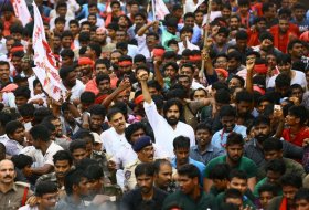 Pawan-Kalyan-Janasena-Kavathu-at-Dowleswaram-02