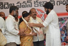 Pawan-Kalyan-Nomination-in-Bhimavaram-15