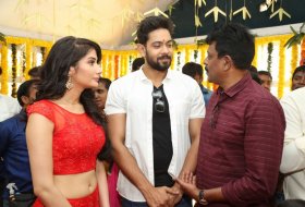 Rakul-Preet-Brother-Aman-Movie-08