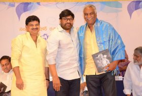 SV-Rangarao-Book-Launch-By-Chiranjeevi-07