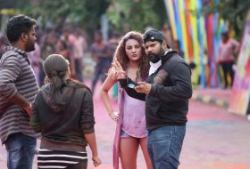 Touch-Chesi-Chudu-Working-Stills-08