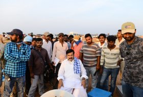 Yatra-Movie-Working-Photos-03