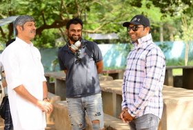 Yatra-Movie-Working-Photos-07