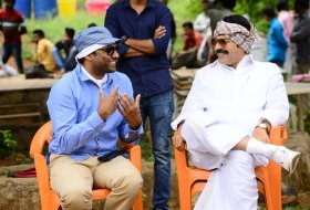 Yatra-Movie-Working-Photos-09