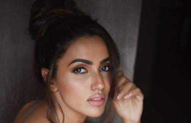 Akshara-Gowda-Photoshoot-09