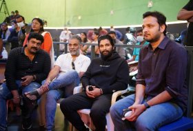 Allu-Arjun-visits-Varun-Tej-Ghani-Shooting-02