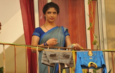 Babu-Baga-Busy-Movie-New-Stills-02