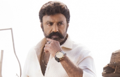 Balayya-Boyapati-Srinu-3-Stills-03