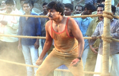 Shakalaka-Shankar-Driver-Ramudu-Movie-Stills-07