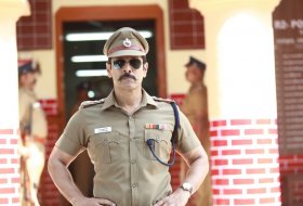 Saamy-Square-Movie-Stills-07