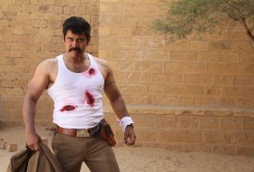 Saamy-Square-Movie-Stills-08