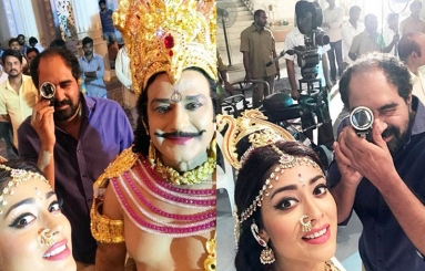 Shriya-Saran-With-NTR-Kathanayakudu-Movie-Team-06