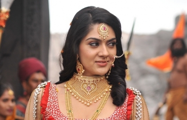 Suvarna-Sundari-Movie-Stills-04