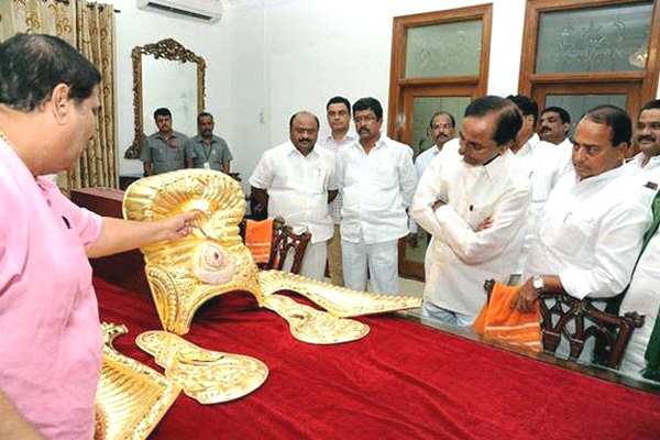 Warangal Goddess Bhadrakali Gold Crown