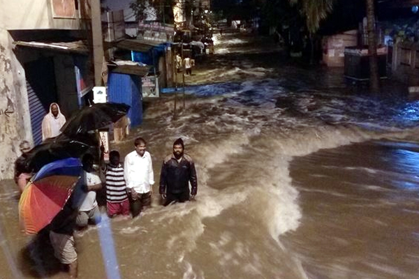 Hyderabad Heavy Rains Photos