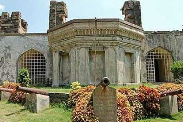 /Kondapalli-Fort