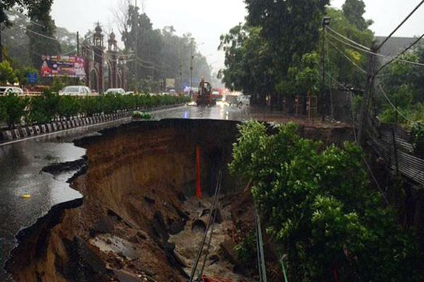 Himachal Pradesh Floods Photos