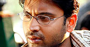 Satyam to entertain as an Anchor