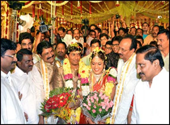 Minister-Ganta-Srinivasa-Rao-daughter-marriage-Pics-02