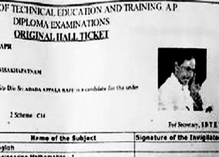 KCR photo on the hall ticket