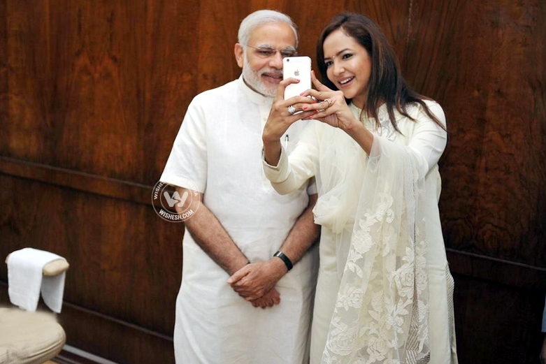 Manchu Lakshmi met Modi