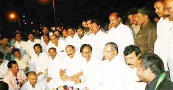 Telangana congress MLAs, Mock Assembly, Telangana Journalists Forum, boycott of the assembly sessions