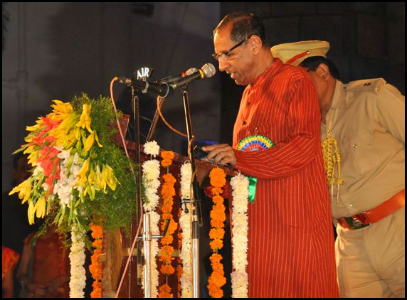 Governor Narasimhan Speech at Children Film Festival 2013