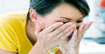 skincare steps,skincare regime,expensive or extensive array of skin care products,skincare regimen for women,differentskin types and needs