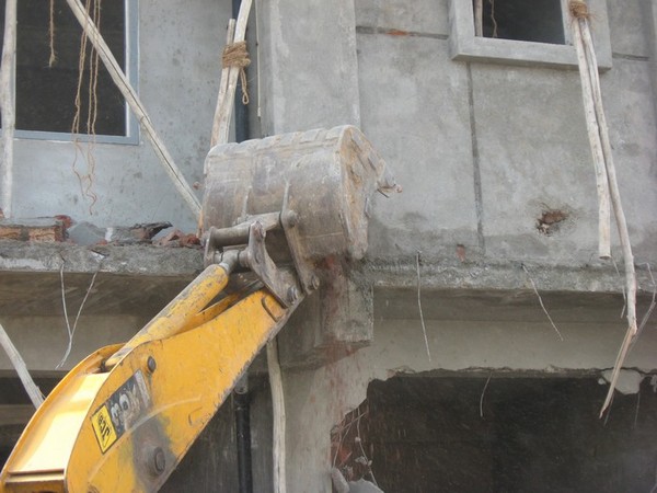 AW-Demolition-01
