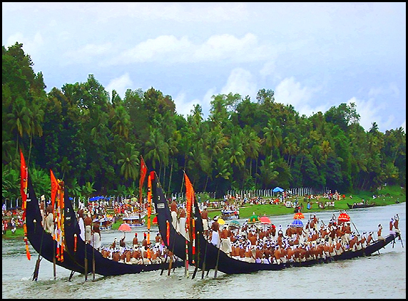 Vallamkali-Boat-race
